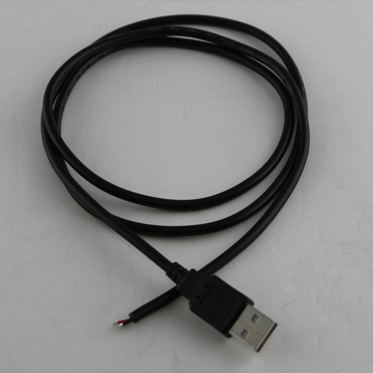 Коннектор 2 контакта USB с проводом 1 метр