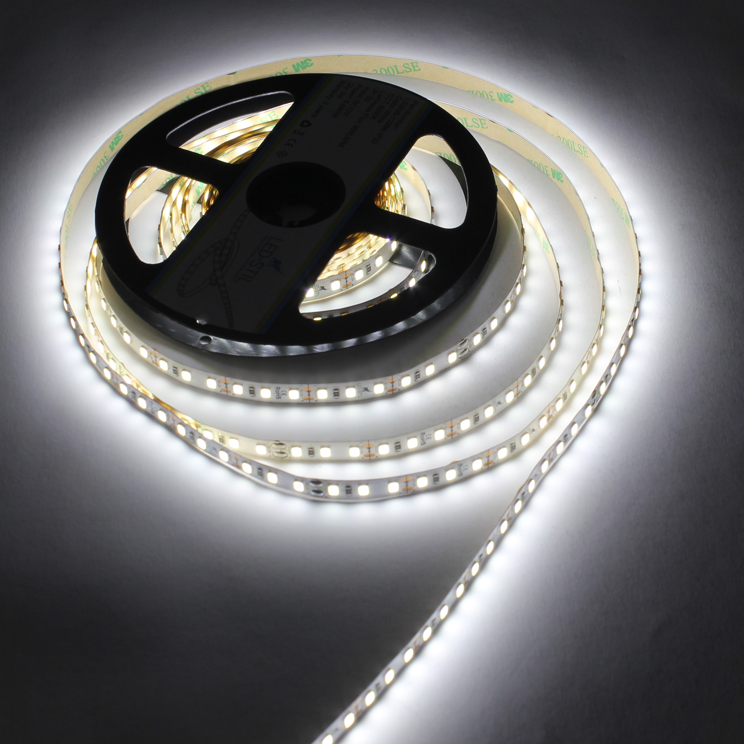Світлодіодна стрічка LED-STIL 6000K 8,6 Вт/м 2835 120 діодів IP33 12 Вольт 900 lm холодне світло