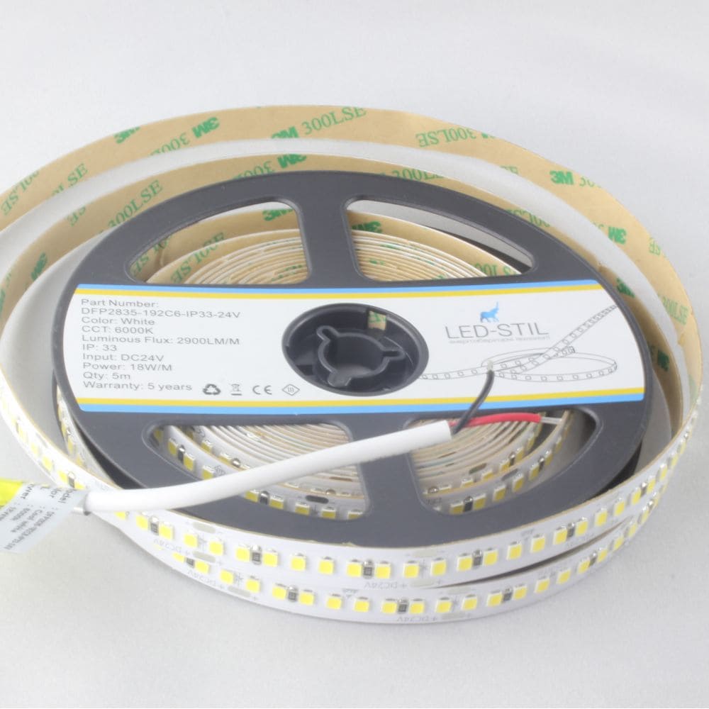 Світлодіодна стрічка LED-STIL 6000K 18 Вт/м 2835 192 діоди IP33 24 Вольти 2900 lm холодне світло
